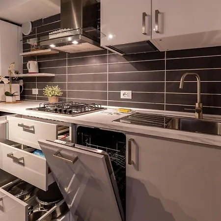 San Giacomo Pied-a-terre House By Wonderful Italy * Benátky