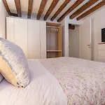 San Giacomo Pied-a-terre House By Wonderful Italy