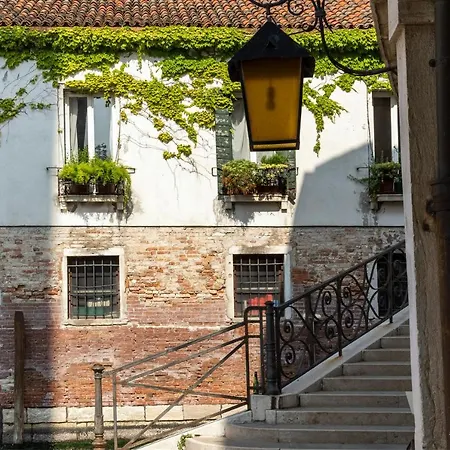 San Giacomo Pied-a-terre House By Wonderful Italy Lejlighed Venedig